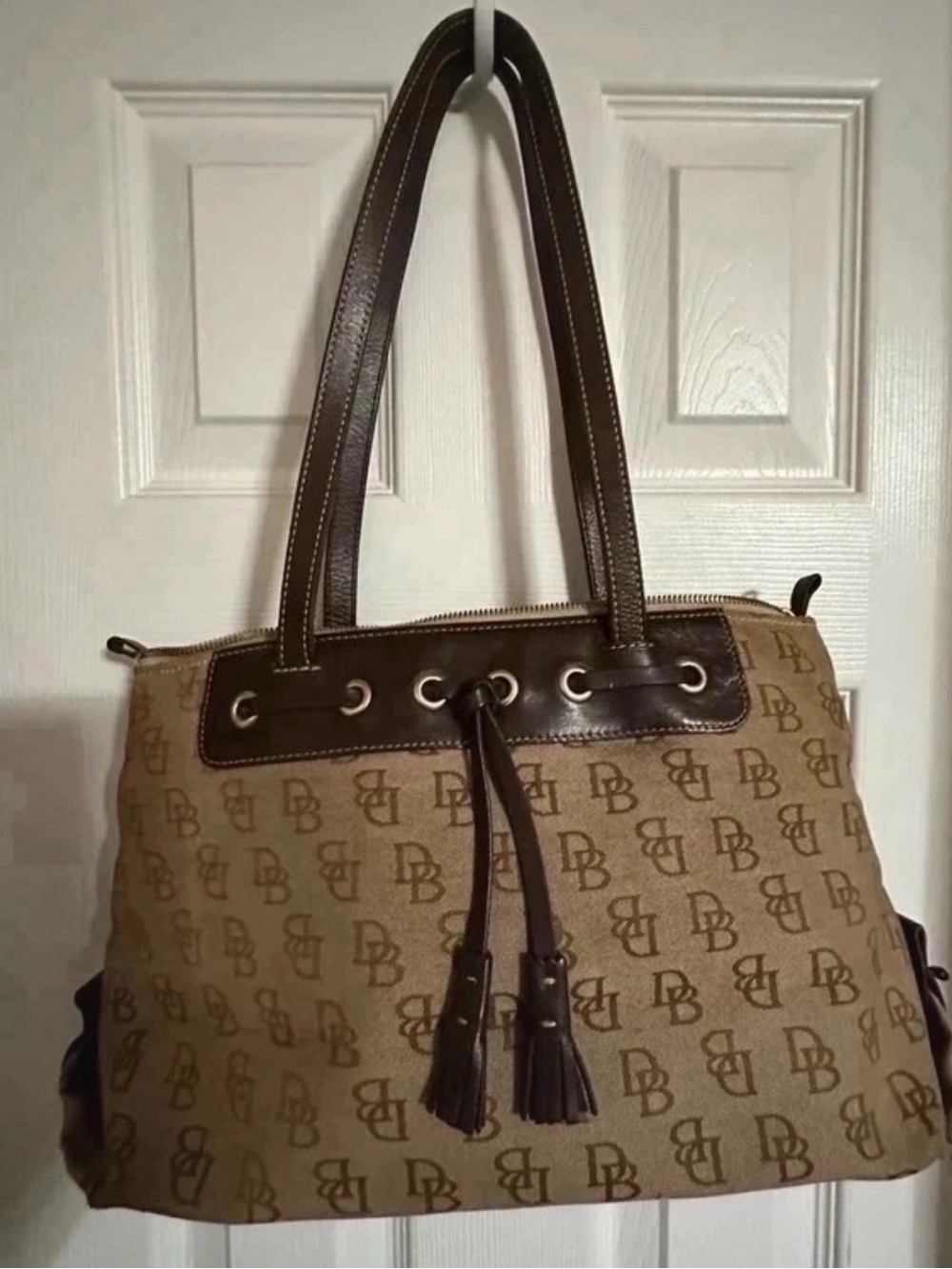 Canvas Shoulder Bag in Brown with Dark Brown Trim